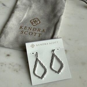 Kendra Scott Sophee Drop Earrings in Silver